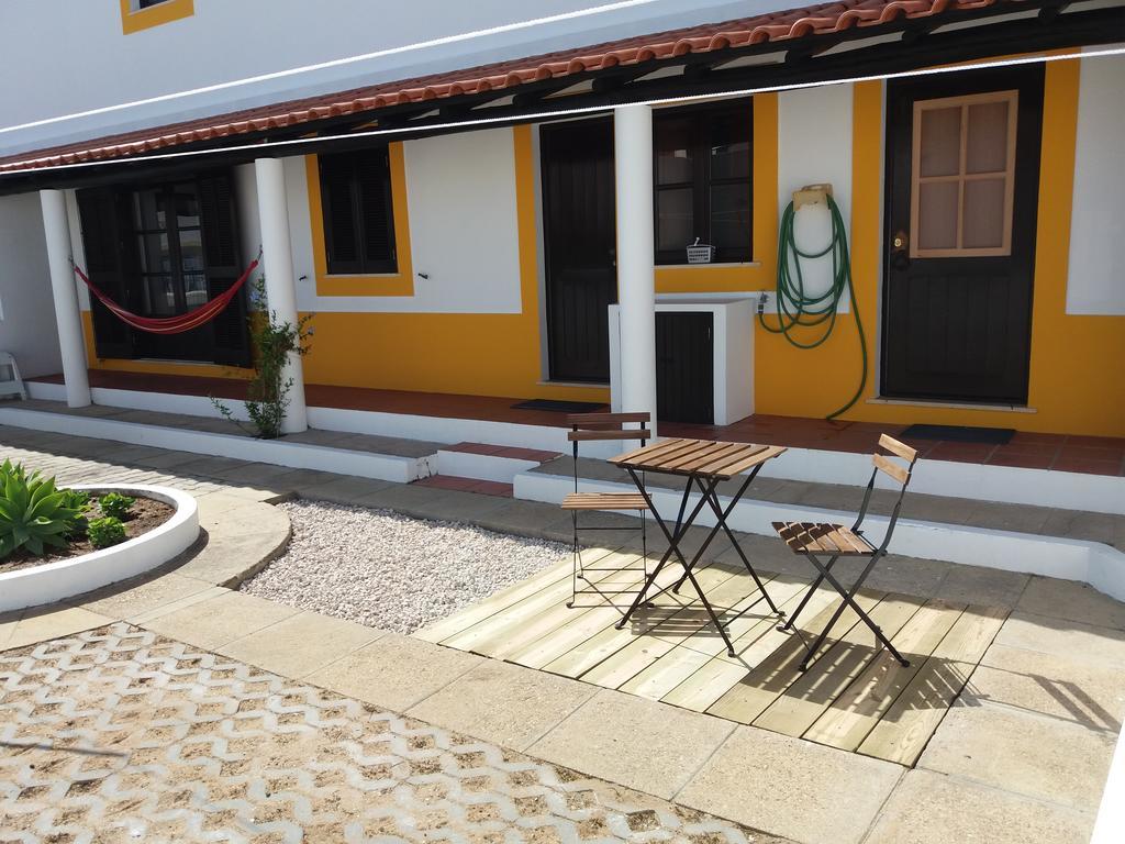 Alojamentos Vitinho 2 - Vila Nova Milfontes Vila Nova de Milfontes Esterno foto
