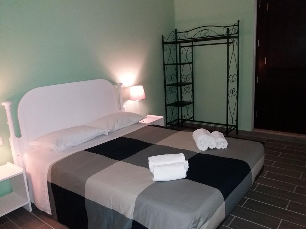 Alojamentos Vitinho 2 - Vila Nova Milfontes Vila Nova de Milfontes Esterno foto